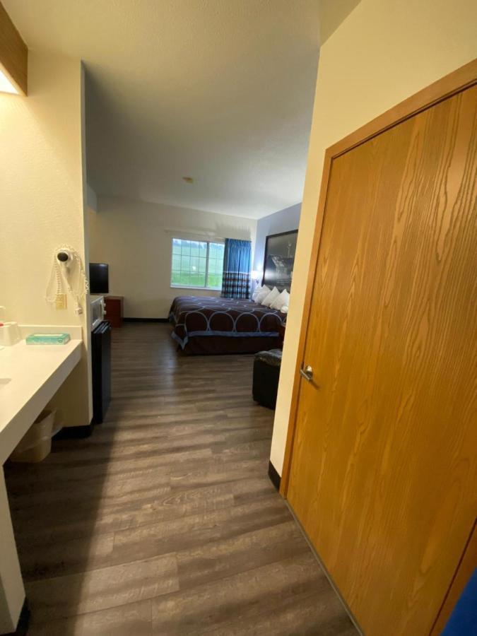 Hotel Super 8 By Wyndham Ida Grove Esterno foto